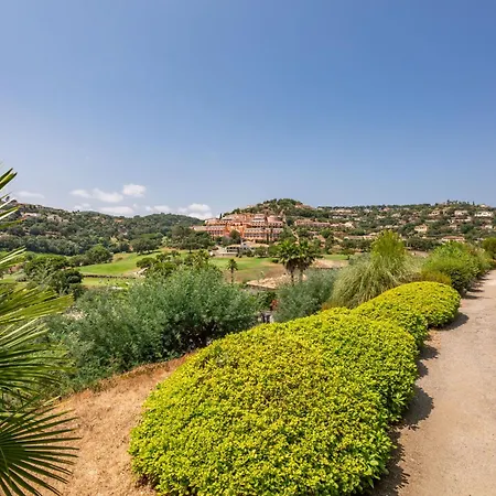 Holiday home Les Bastides Des Hauts Du Golf By Interhome *