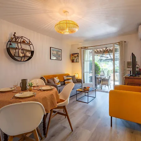 Holiday home Les Bastides Des Hauts Du Golf By Interhome *