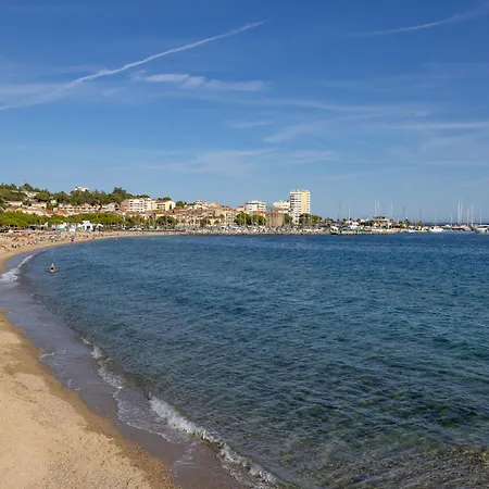 Les Bastides Des Hauts Du Golf By Interhome * Sainte-Maxime